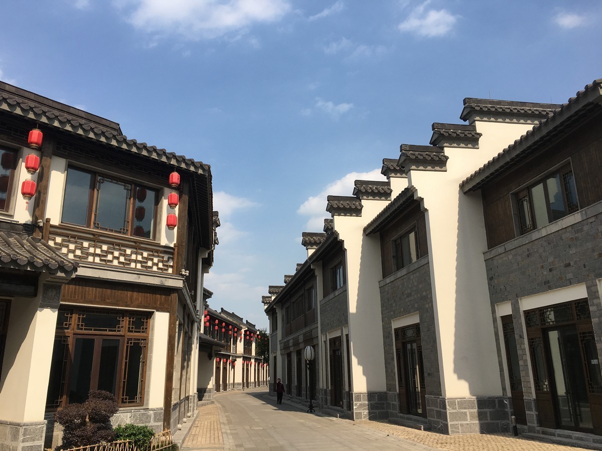 逛不完的美景吃不完的美食,逛不完的街小吃一条街