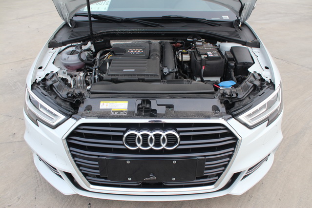 奥迪a33.5tfsi落地价,奥迪a3sportback