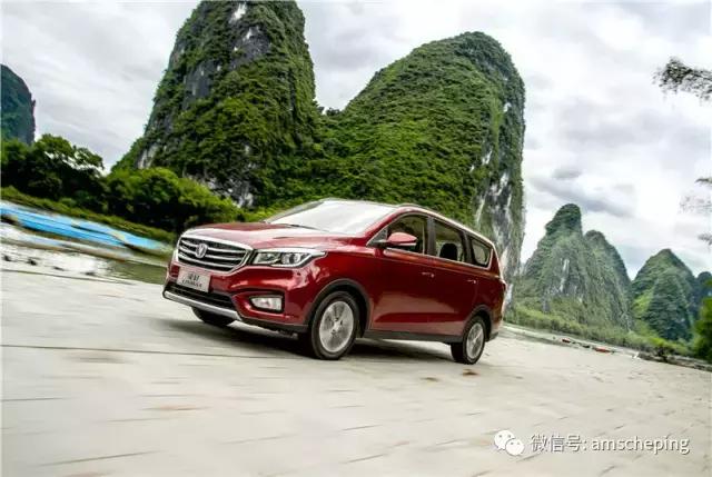 长安凌轩和宝骏730对比视频,长安凌轩对比新款730