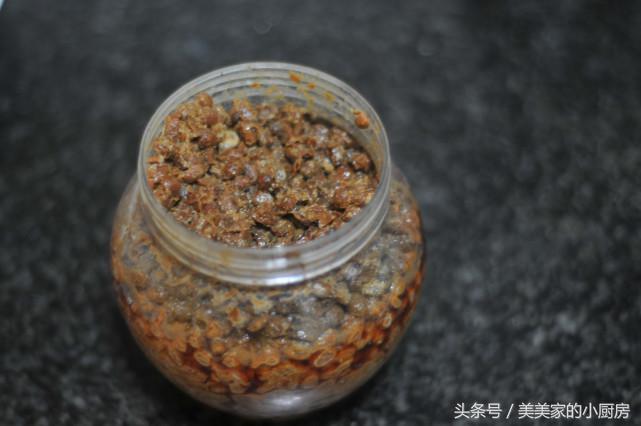 今天这道菜有点重口味,湖南妹子的最爱哦,你敢吃吗