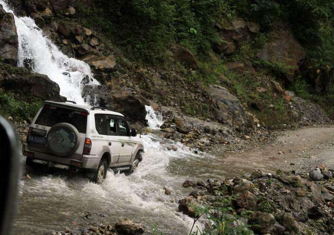 川藏线包车自驾游攻略,川藏线包车详细攻略