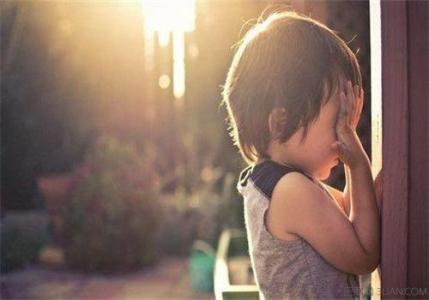 胆子太小怕黑怕鬼是什么心理疾病,怕鬼怕黑是什么心理