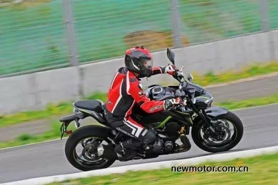 川崎z1000abs对比z1000r,2017款川崎z900有没有abs