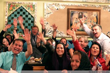 浼婃湕涓や嚎缇庡厓,浼婃湕甯傚満鏈洪亣澶т簬鎸戞垬