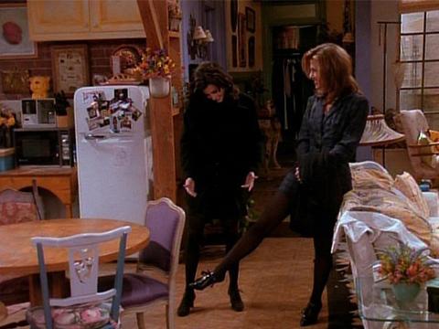 老友记rachel发型,老友记rachel盘发造型