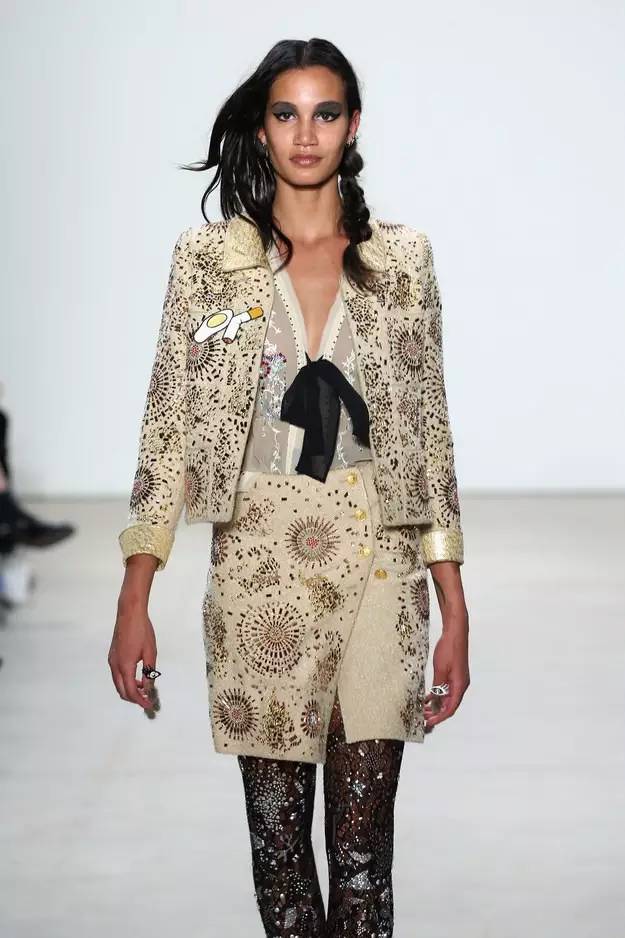 琥珀指彩才是流行啊,皮草FU滚驴子去