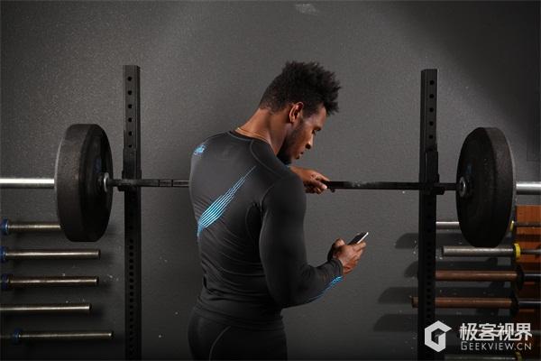 你的私人贴身健身教练Enflux为你纠正健身动作