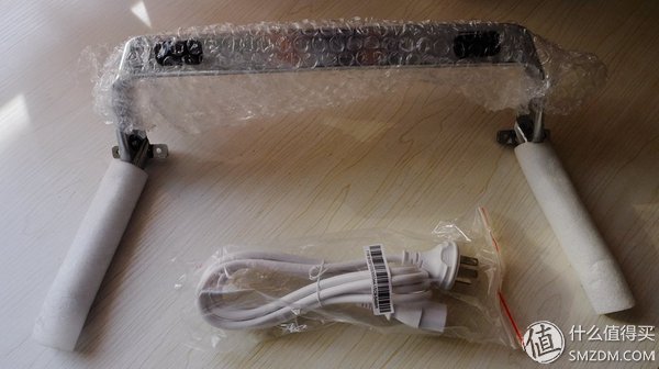 【良心定价的网吧利器,槽点需改进】惠科HKCX320曲面一体机拆机、升级配件及评测