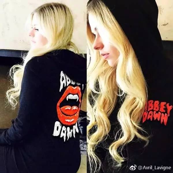 艾薇儿与现在艾薇儿对比 (真正的艾薇儿被顶替了)