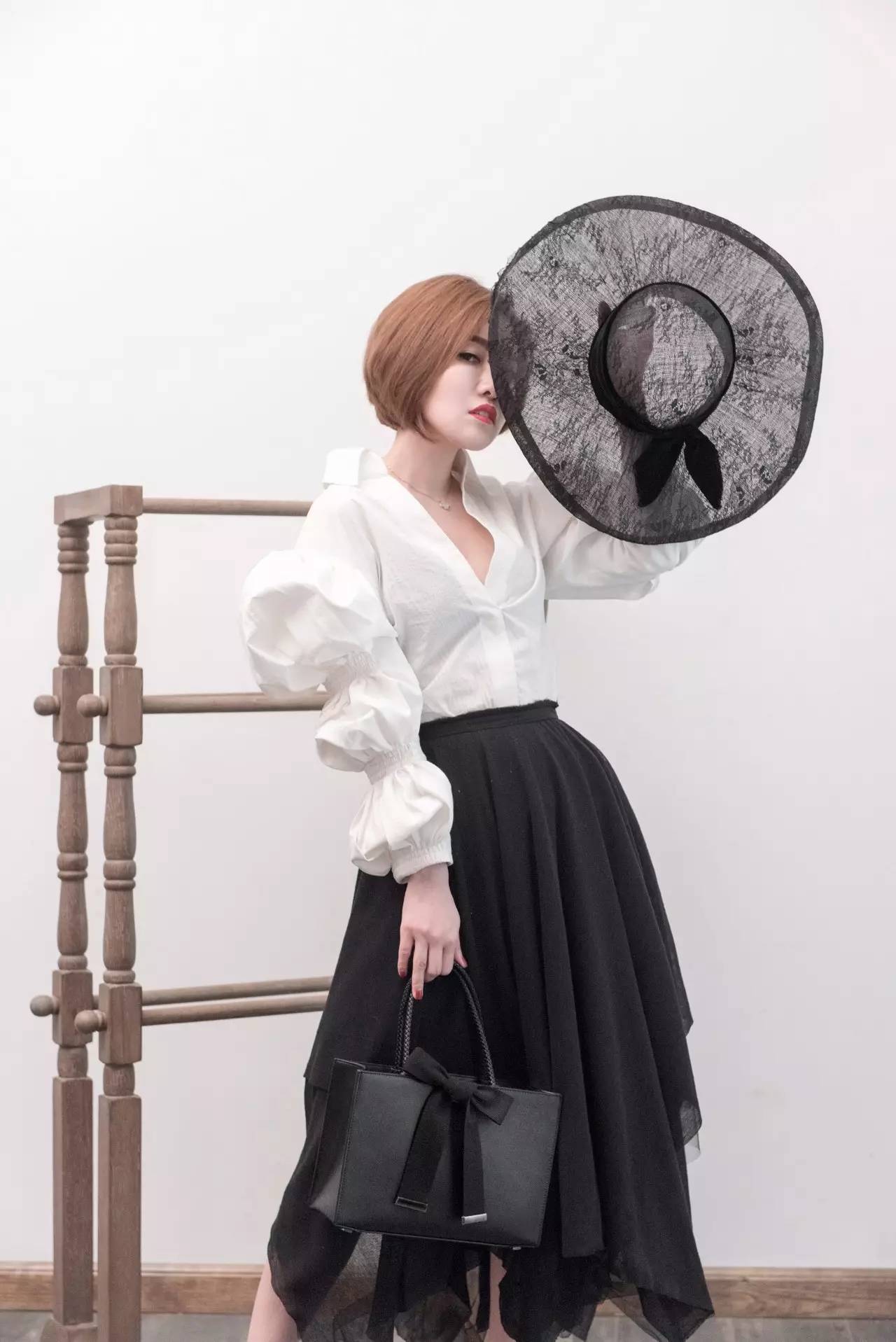 适合入手的入门级奢侈手袋,去繁从简的极简魅力