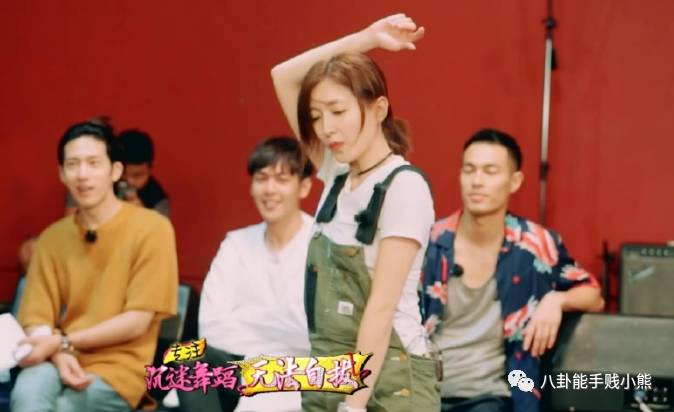 花儿与少年同款书包,花儿与少年同款劳力士