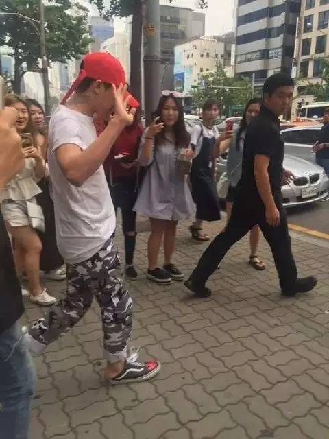 只要心中有海哪里都可以踏浪,只要心中有跑道在哪都能跑