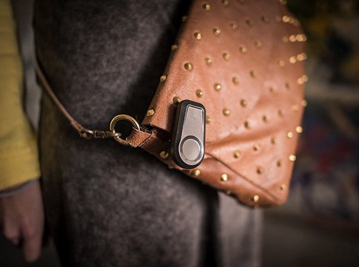 如果坏人强行想把你拐走该怎么办,如果坏人把你抱住了你会怎么办