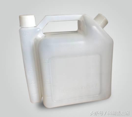 油锯操作启动须知注意事项