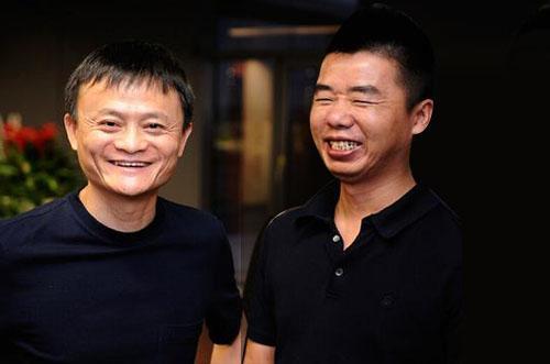 雷军周鸿祎被大佬吐槽,老罗周鸿祎访谈董宇辉