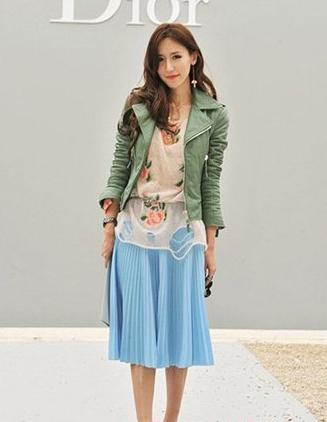 蓝色搭配什么样的颜色好看,蓝色配什么颜色好看才有高级感