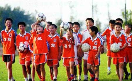 足协大刀阔斧实施规划,足协新政策有前途吗