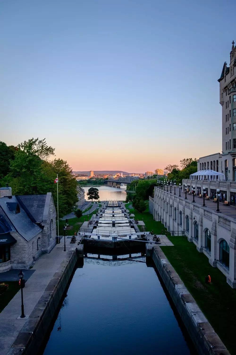 渥太华之旅,纽约时报精读