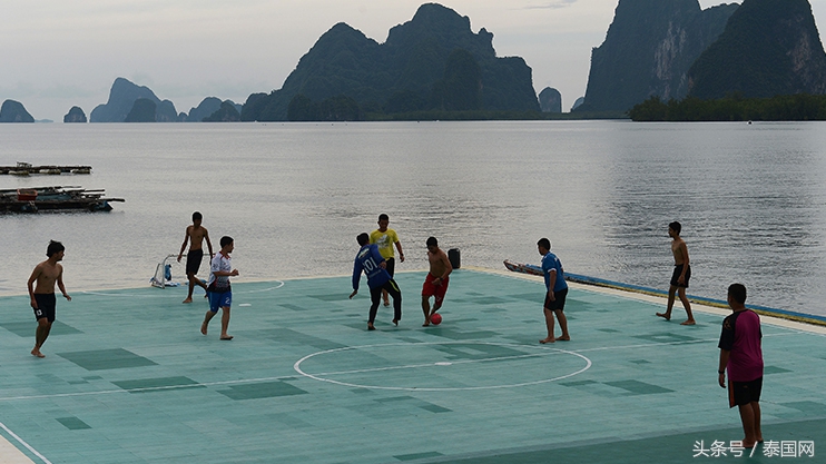 泰国班宜岛,泰国公共足球场