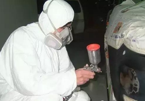 汽车喷漆找4s店还是外面修理厂,汽车喷漆4s店和修理厂哪个好