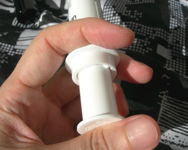 挤完痘痘后怎样防止发炎,挤完痘痘之后怎么处理防止痘坑