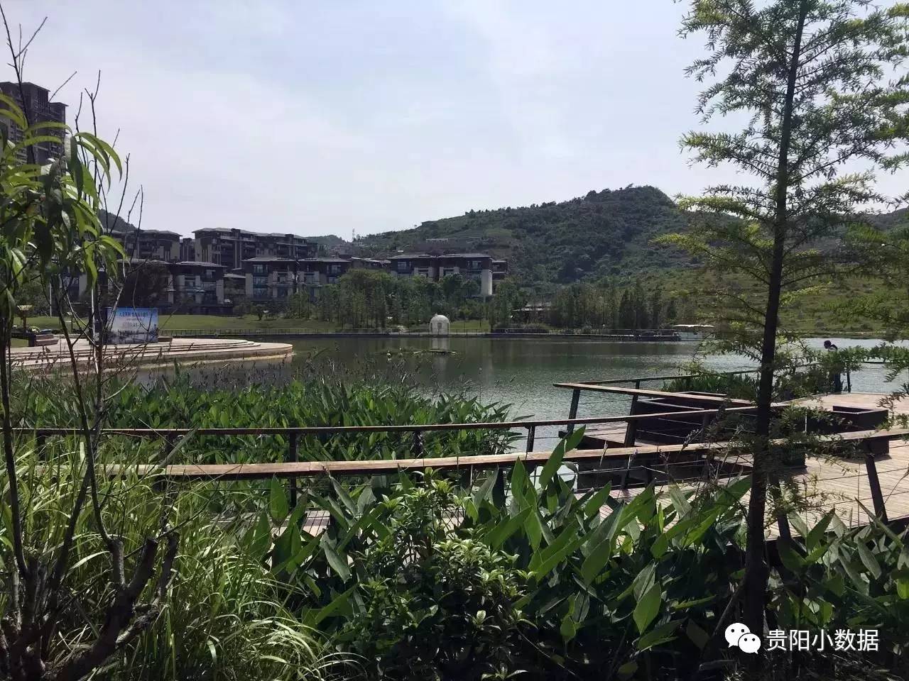 贵阳观山湖楼市,贵阳花溪龙湖景粼天著近期房价
