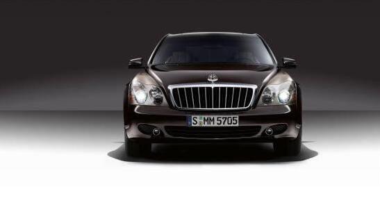 现代复古车跑车,跑车风格的越野车