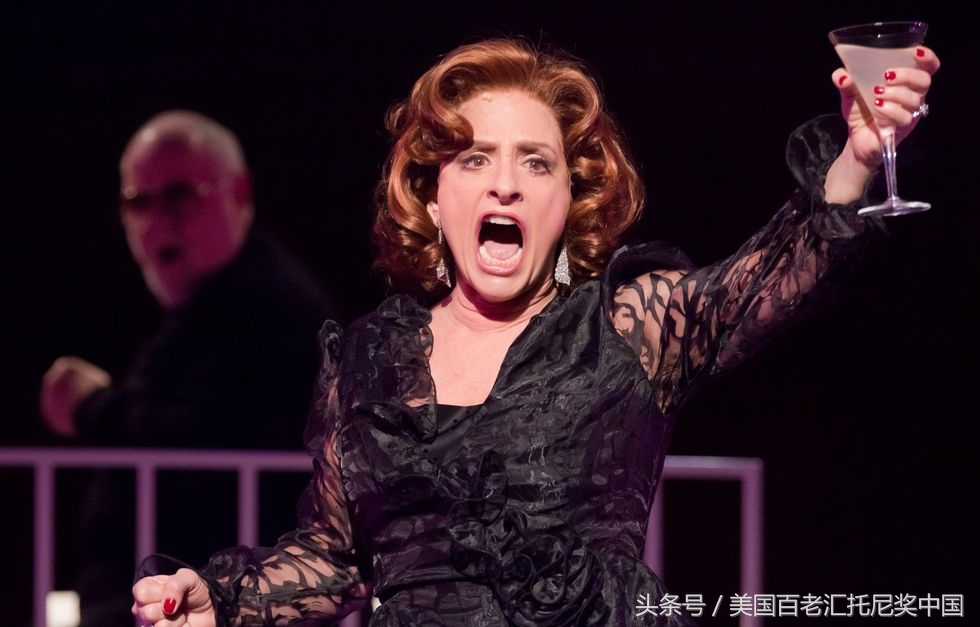 第71届托尼奖颁奖典礼之帕蒂·鲁普恩：痛斥麦当娜的百老汇传奇