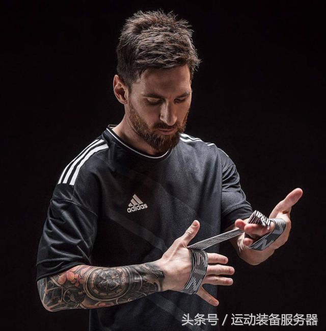 梅西的护腿板,梅西的裹脚布图片