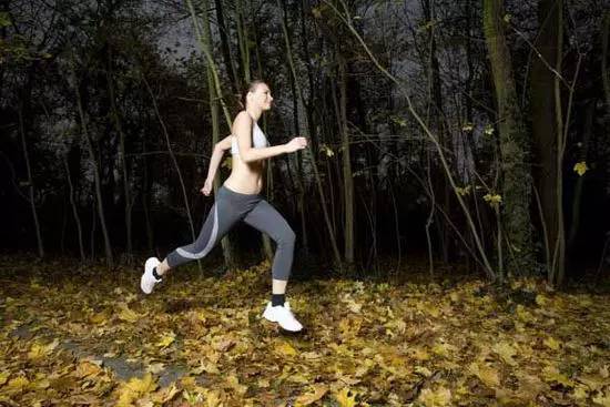 夜跑美丽江边夜景,夜跑沿途的夜景很美心情特别好