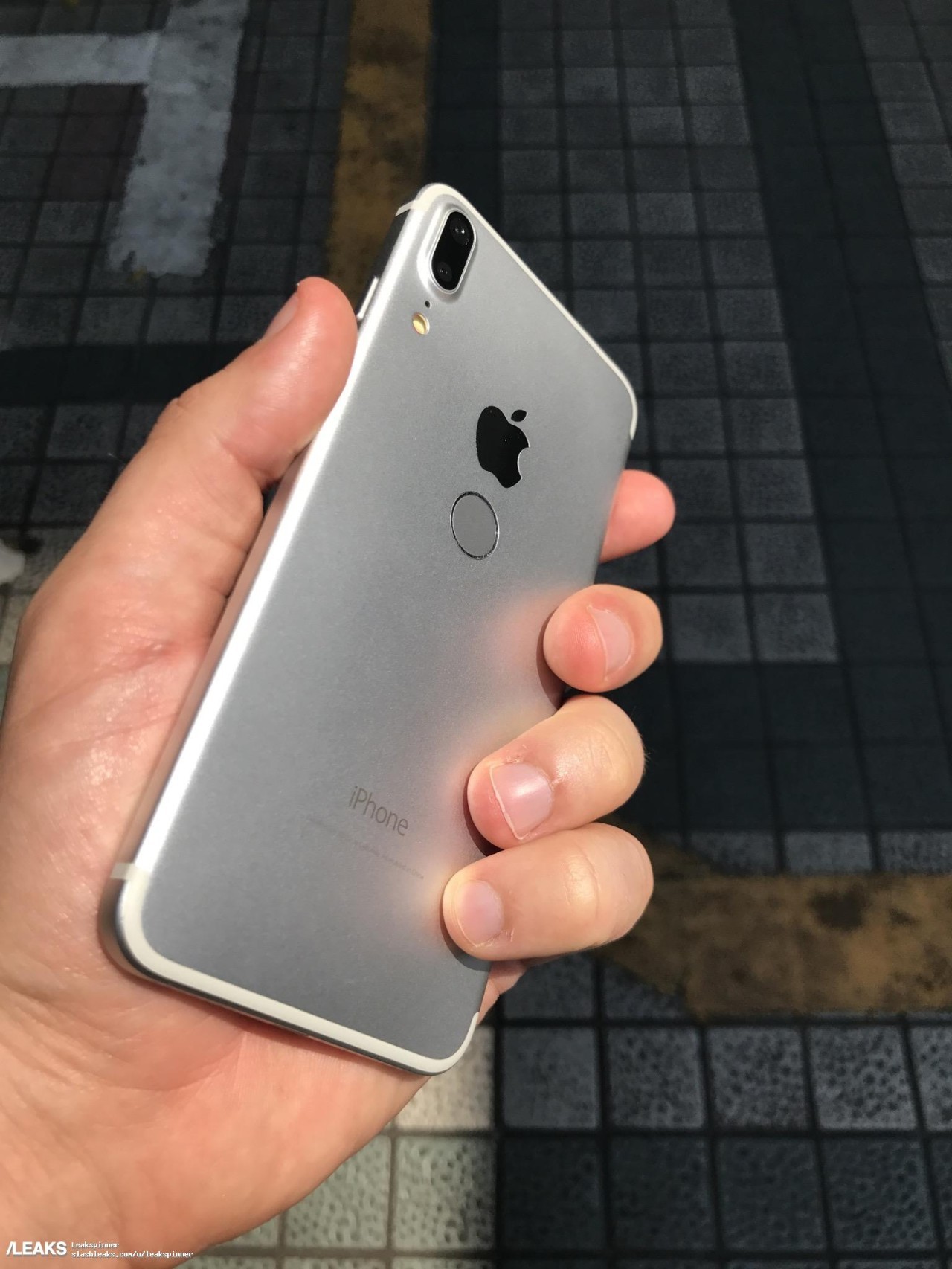 iphone8爆料图,假的iphone8p