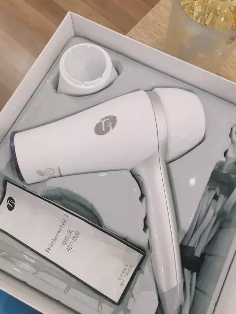 贵的吹风机真的不伤头发吗,家用吹风机哪个牌子的不伤头发