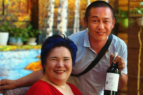 葡萄酒大师赵凤仪发现最爱:尼雅清风桃红配*疆新**美食