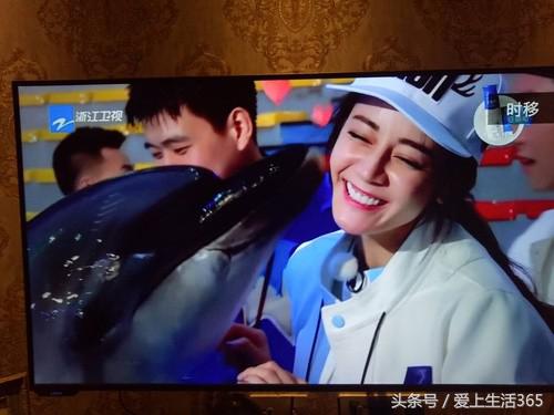 鹿晗粉丝疯狂举动,粉丝对鹿晗的疯狂举动