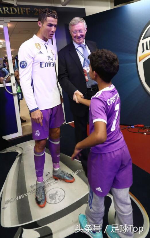 电梯球c罗曼城,电梯球gif