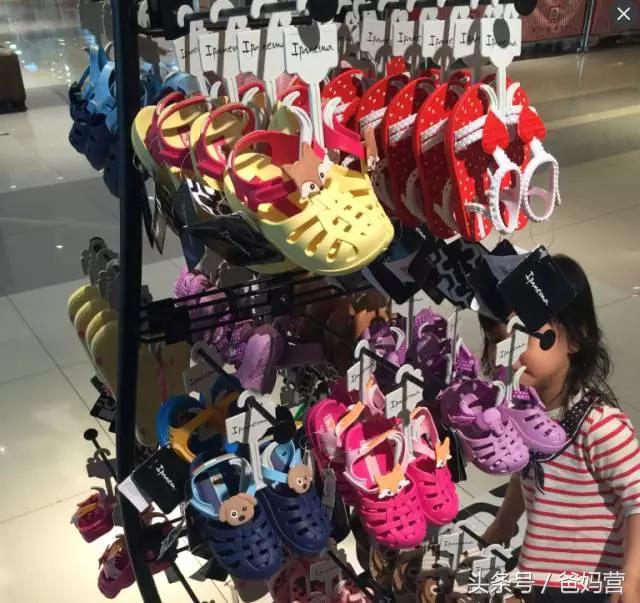 推荐几款高颜值凉鞋儿童,百搭又好穿的夏季儿童凉鞋推荐