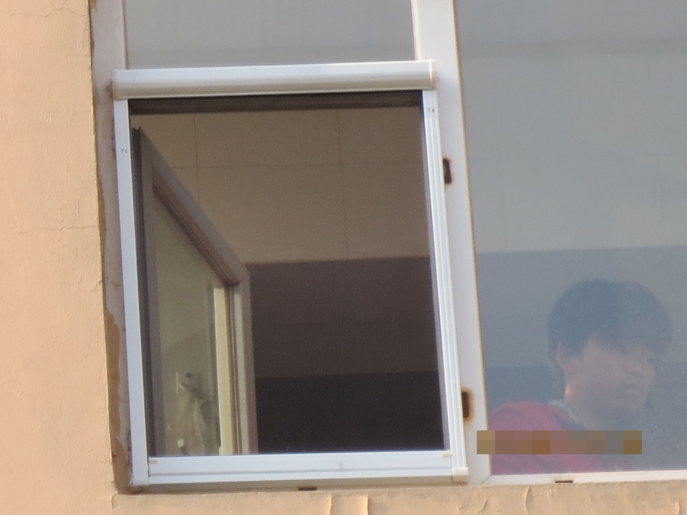 可以平开和斜开窗怎么装纱窗,内开窗装平开纱窗好用吗