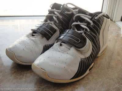 白鞋子发黄洗白小窍门直播,网面白鞋子发黄洗白小窍门