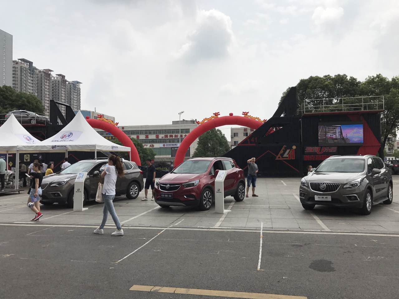 这是无名和长空的对决么？当昂科威强者U乐园撞上了奇骏大魔盘