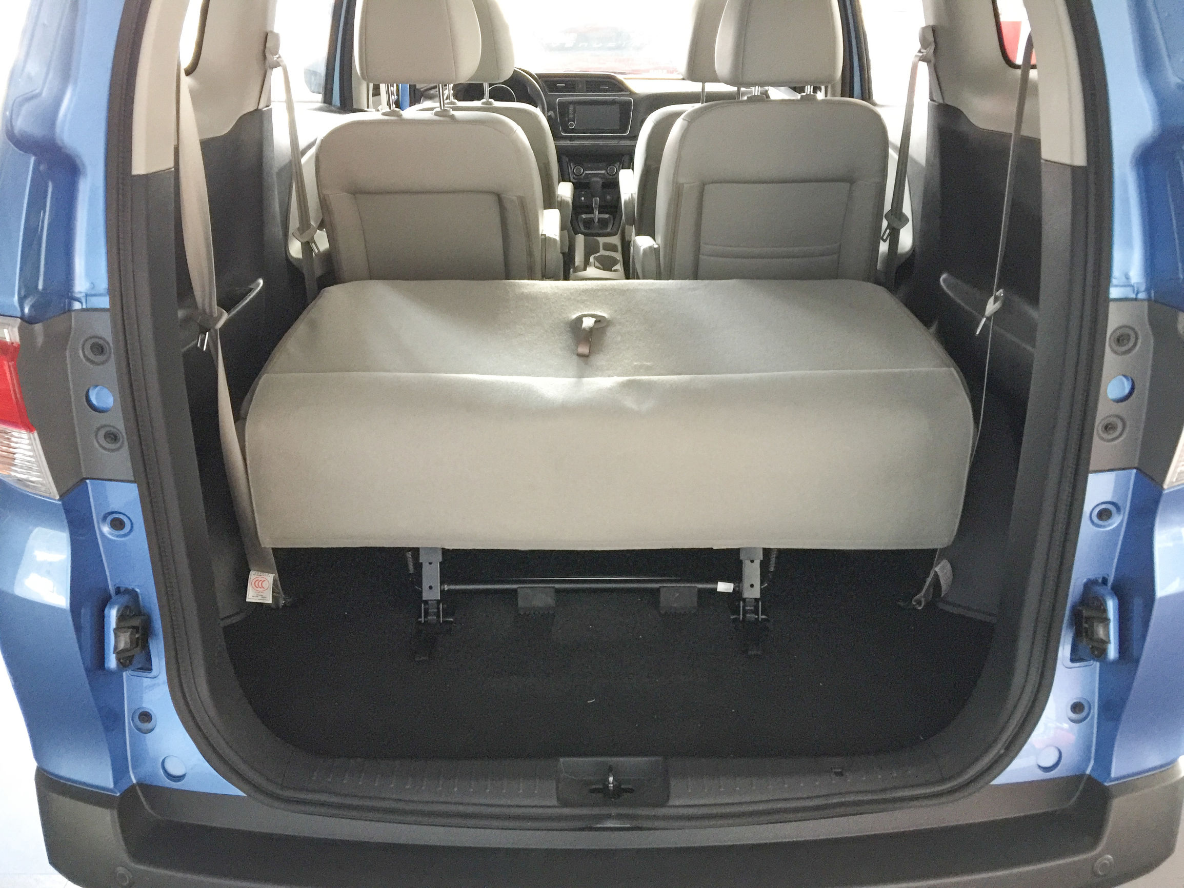 日产启辰m50v多少钱,8万左右的mpv车型推荐侧开门