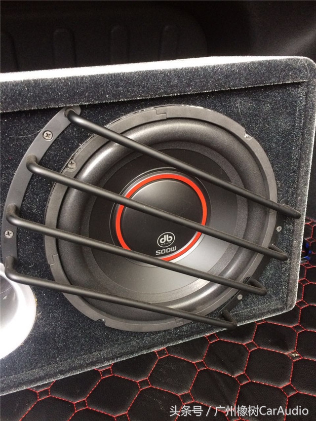 江门音响改装汽车低音炮,江门汽车音响改装隔音降噪