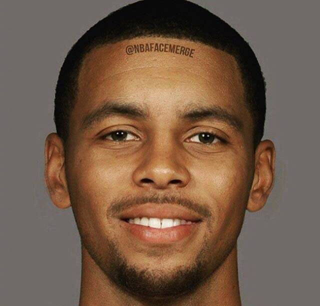 库里拜佛戏耍詹姆斯惹争议，球迷不干了：你球瞎子都看得二运了