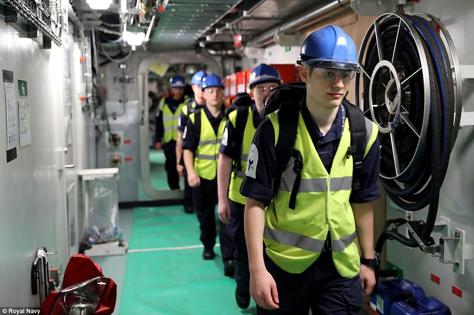 英国皇家方舟航母,英国皇家海军运东舰队