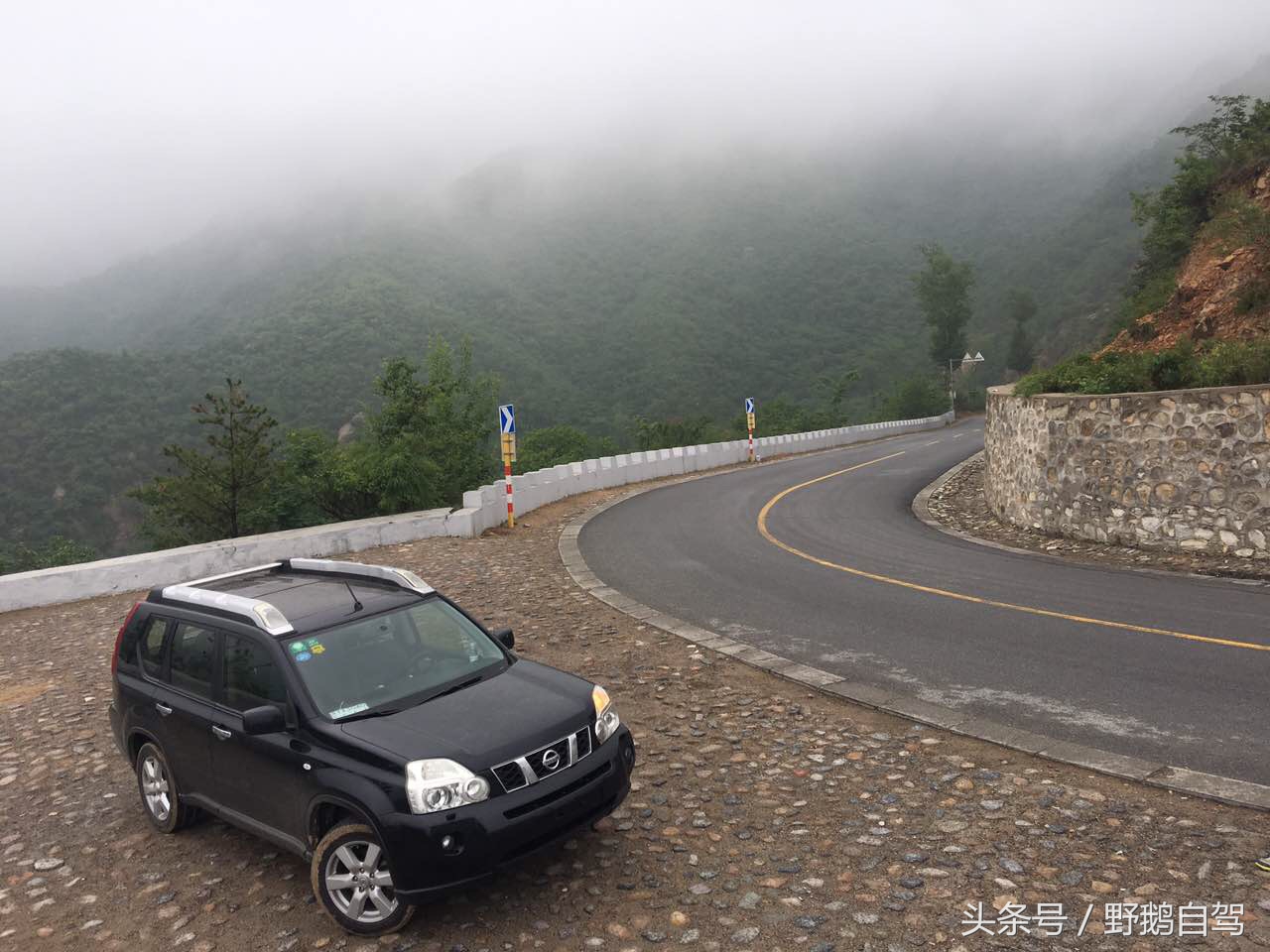 野鹅自驾：一个小泉眼，却养活了整个村子，冒出的气泡酷似珍珠！