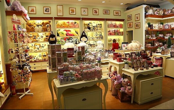 开小饰品店进货流程,想开饰品店如何找货源合作进货