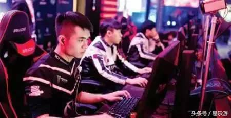 还有这种操作？网吧招新再也不用靠充送了！