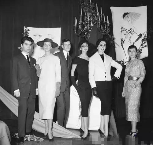 ysl圣罗兰新款香水自由之水,ysl圣罗兰香水怎么分辨真假