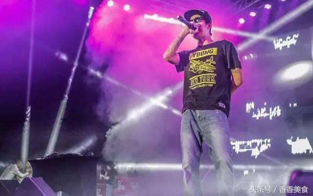 伍德斯托克艺术夜市,伍德吃托克咖啡市集