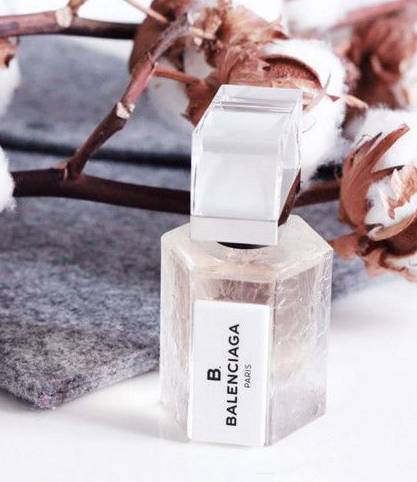 真正适合夏天的大牌香水,什么香水有脂粉味又很清新