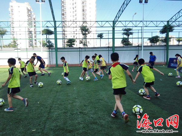 巴塞罗那俱乐部夏令营,海口足球培训夏令营